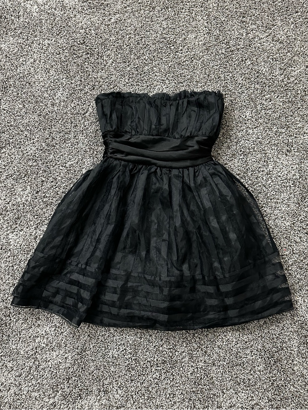 Oasis Black Ruffled Tube Dress (size 6)